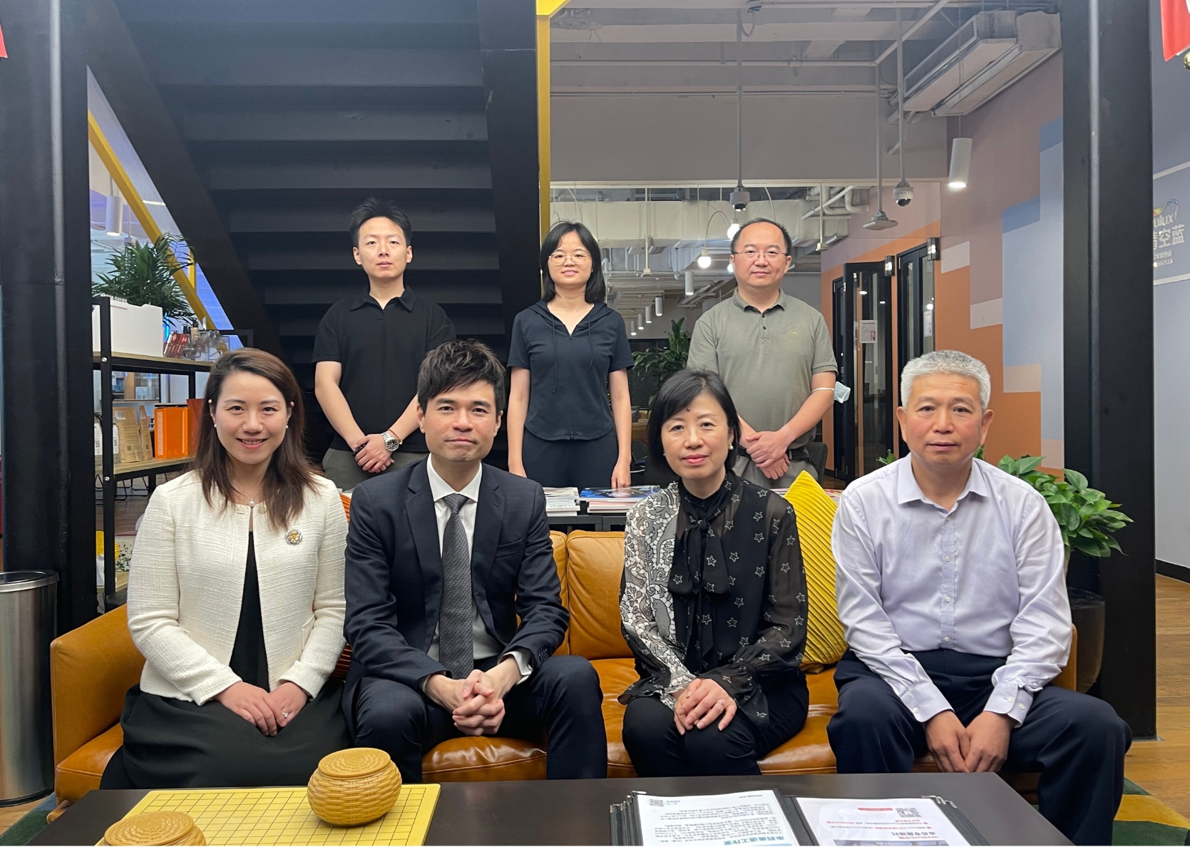 武汉江汉区政府代表团参访KOS上海办公室，深化区域人才战略合作